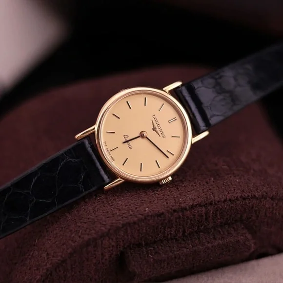 Vintage 1980s Longines 962 6683 21mm Women’s Watch
Swiss Made, Gold-Plated - Picture 2 of 6